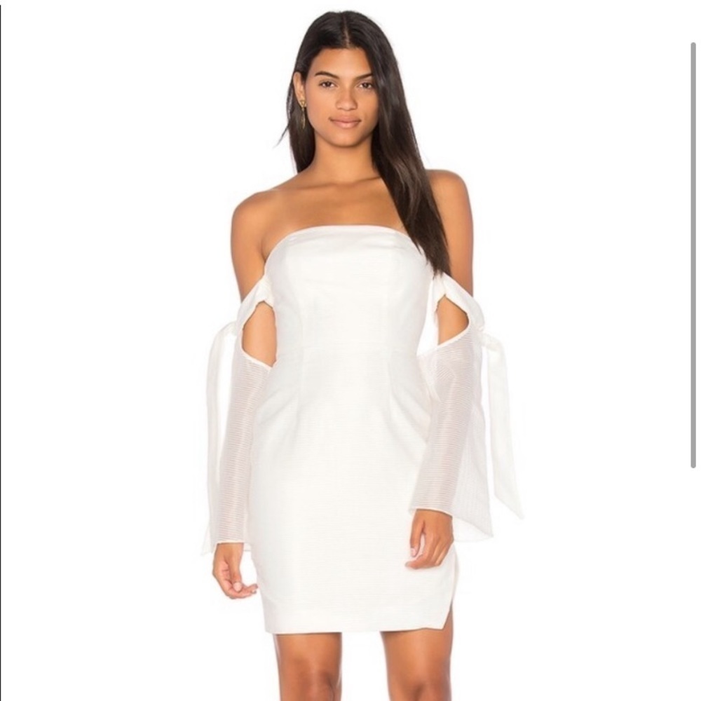 NWT Finders Keepers Off The Shoulder Dress in Ivory